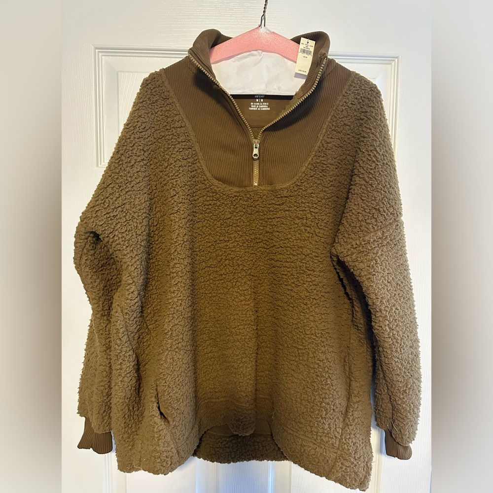 NWT. Never worn Aerie Sherpa fleece